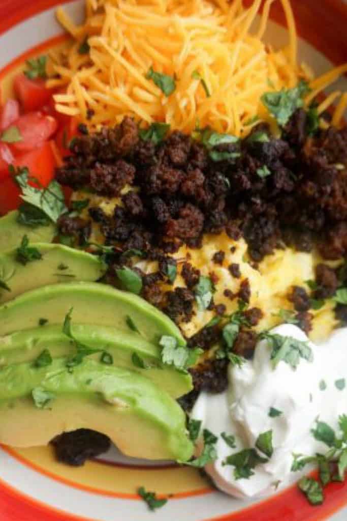Mexican Breakfast Bowl | 5 Net Carbs - KetoConnect
