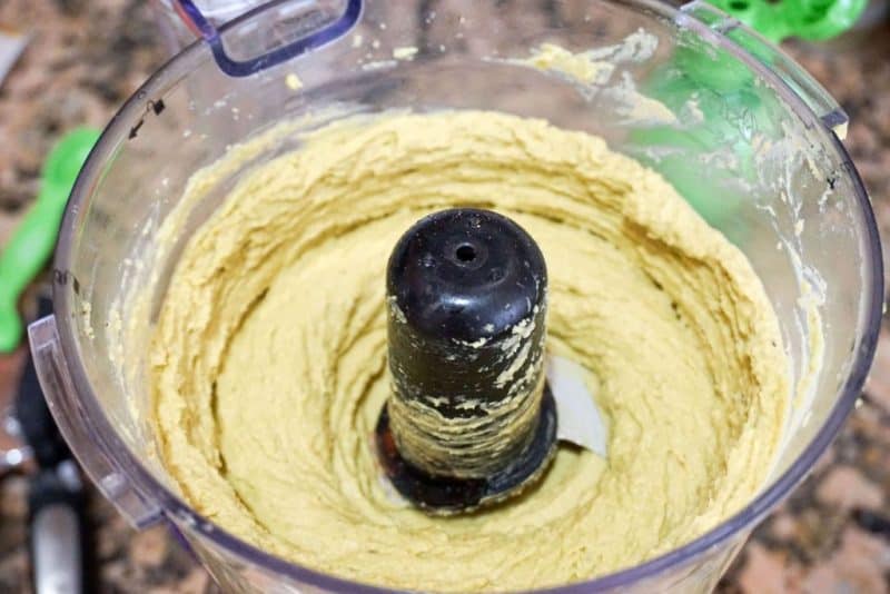 avocado hummus blended