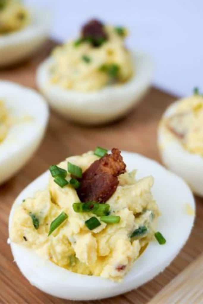 deviled eggs with bacon