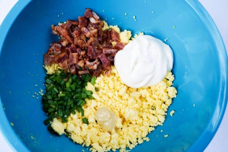 simple deviled eggs ingredients bowl