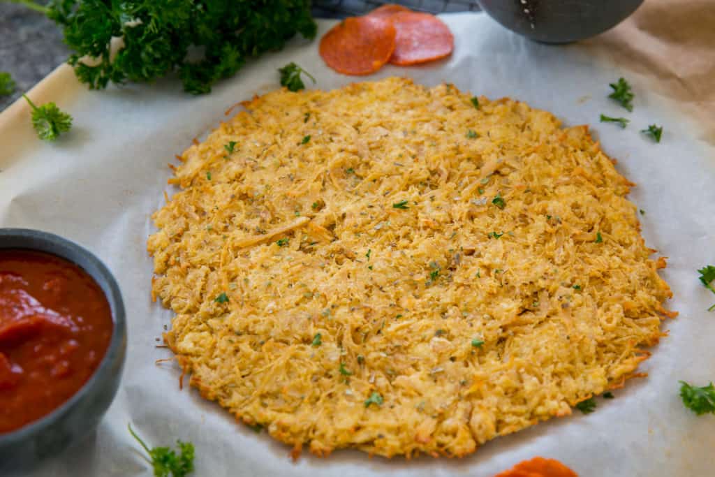 chicken crust pizza pizza crust made with chicken cheese and egg