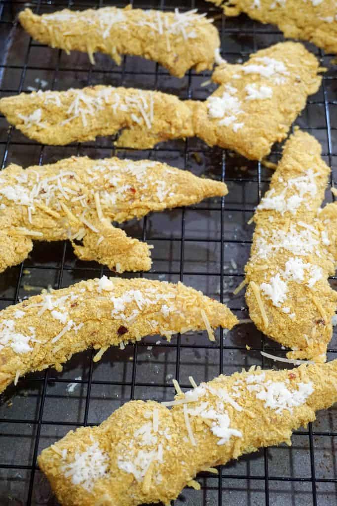 Parmesan Breaded Chicken | Low Carb and Baked! - KetoConnect Parmesan Breaded Chi