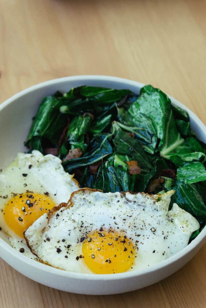 Keto egg breakfast bowl