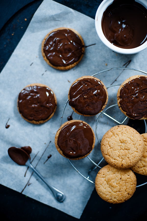These Dark Chocolate Dipped Cookies will feed your cravings without messing up your diet!