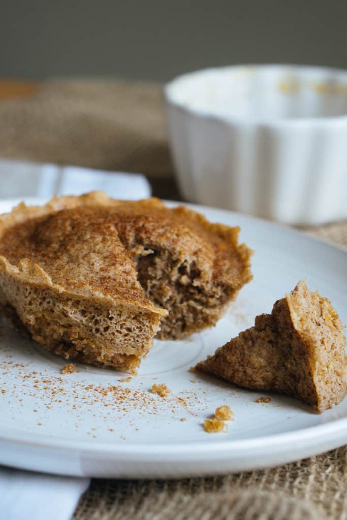 Easy Cinnamon Cake In A Mug! KetoConnect