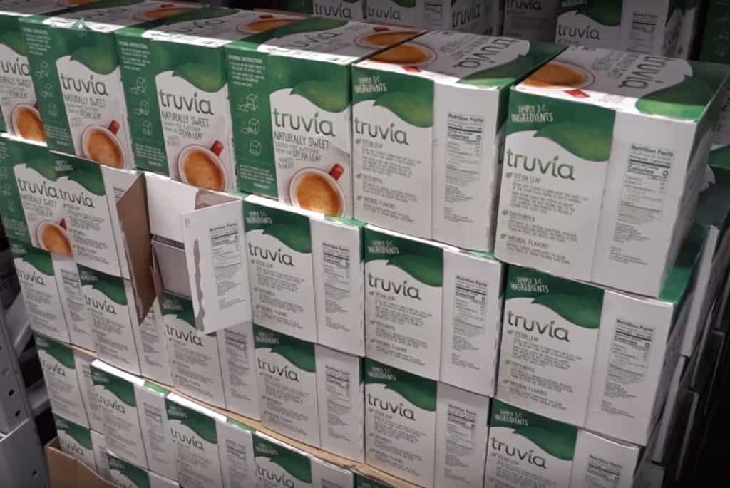sams club keto A grocery display of low-carb sweetener Truvia packets.