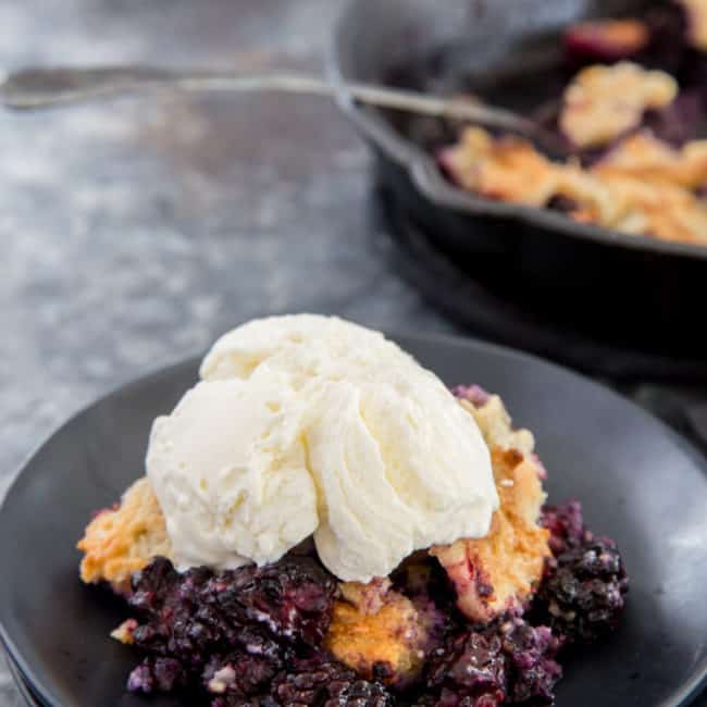 keto blackberry cobbler