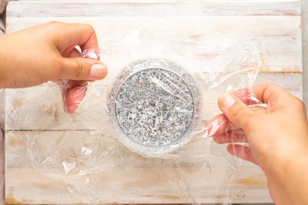 Covering and storing chia seed pudding