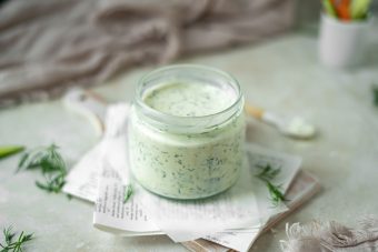 Keto Ranch Dressing | 5 Minute Recipe! - KetoConnect