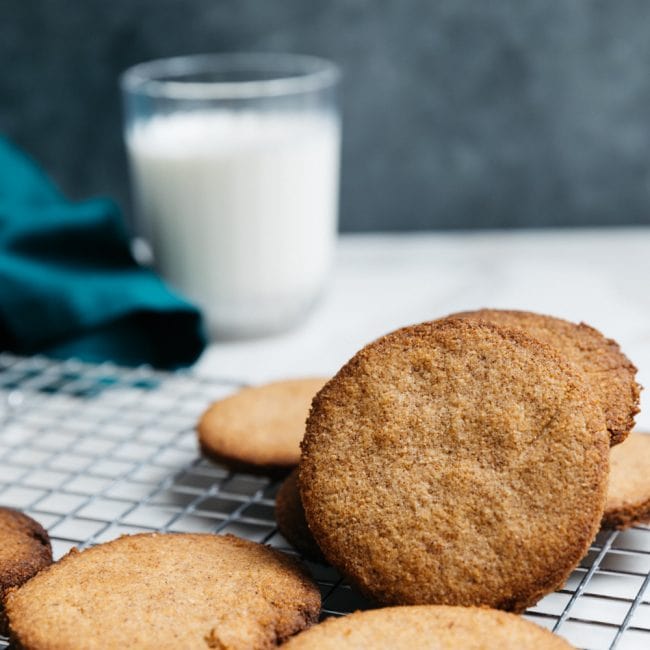 Keto Gingerbread Cookies Keto Gingerbread Cookies