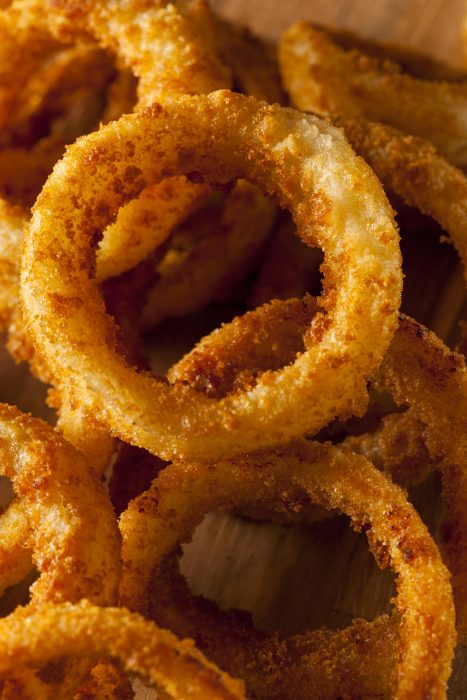 homemade crunchy fried onion rings