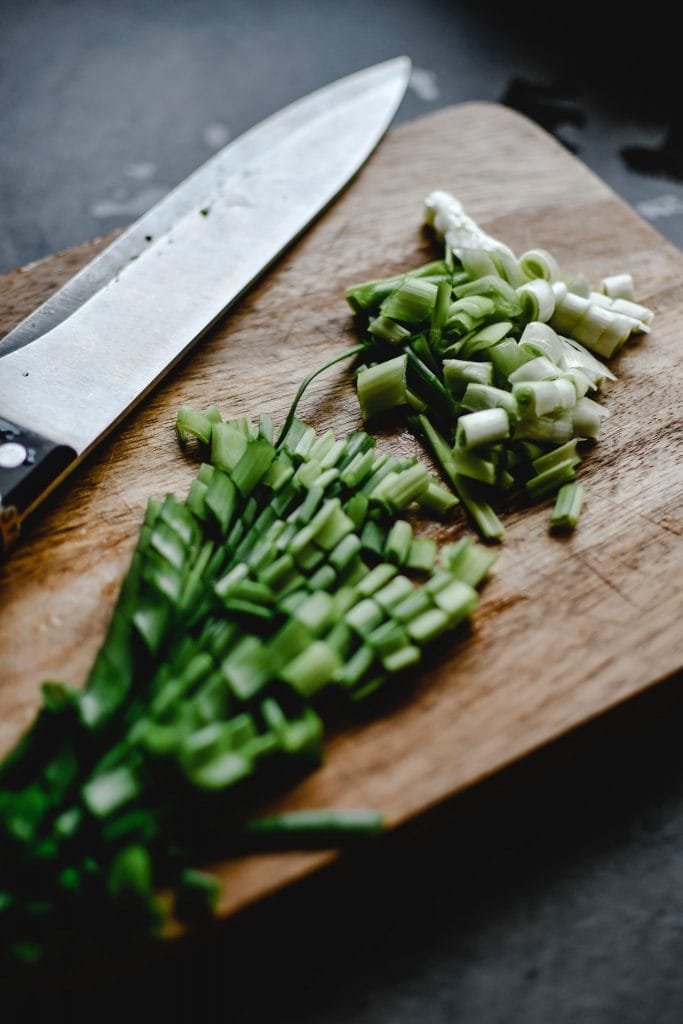 is garlic keto spring onions