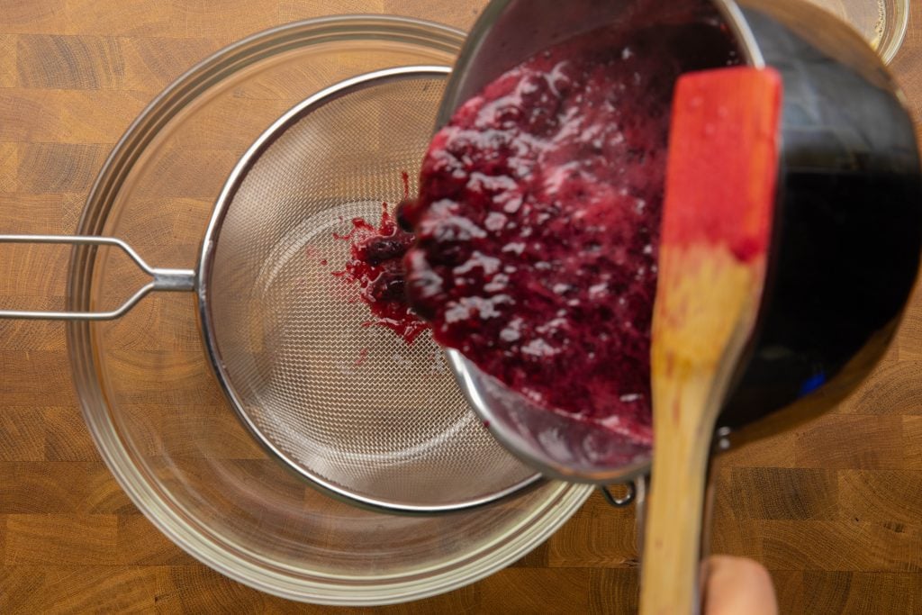 keto jelly Straining berries