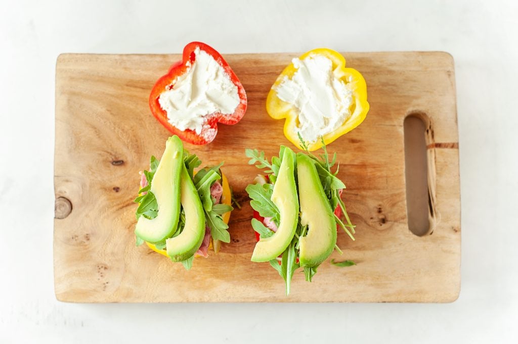 bell pepper sandwich Layering avocado ingredient
