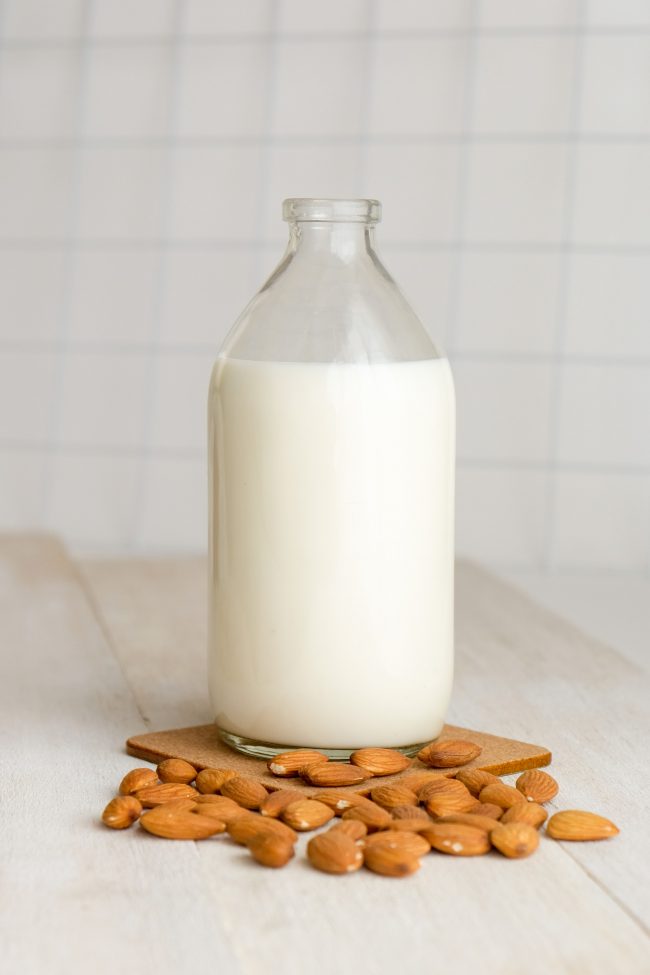 is almond milk keto