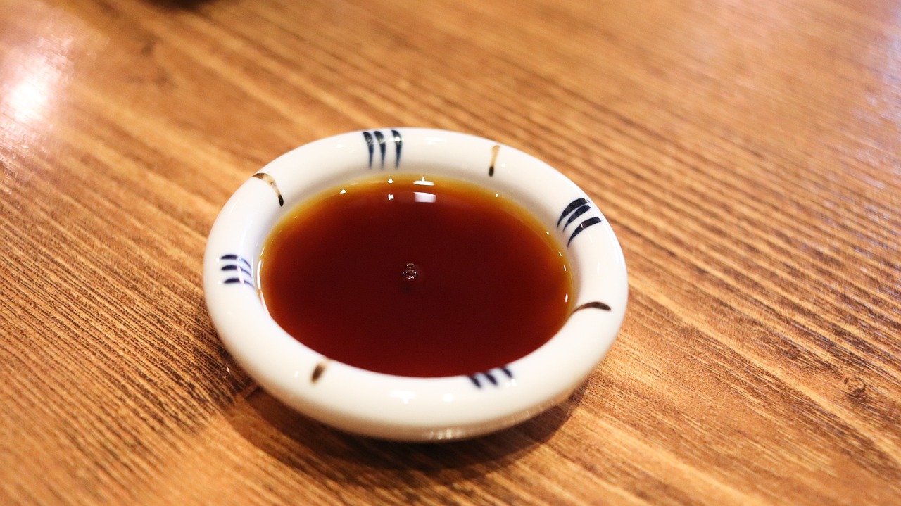 is soy sauce keto saucer of soy sauce